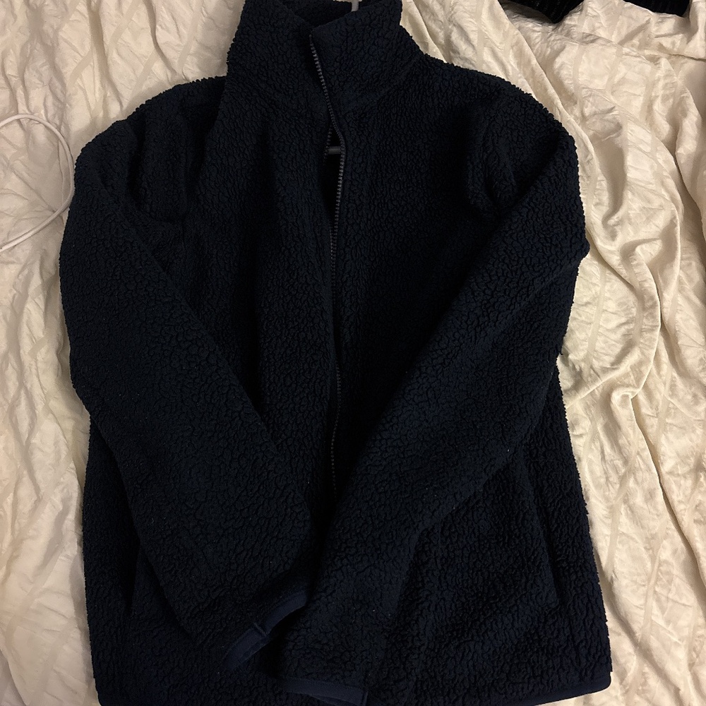 Uniqlo fleece by Yarn in size navy